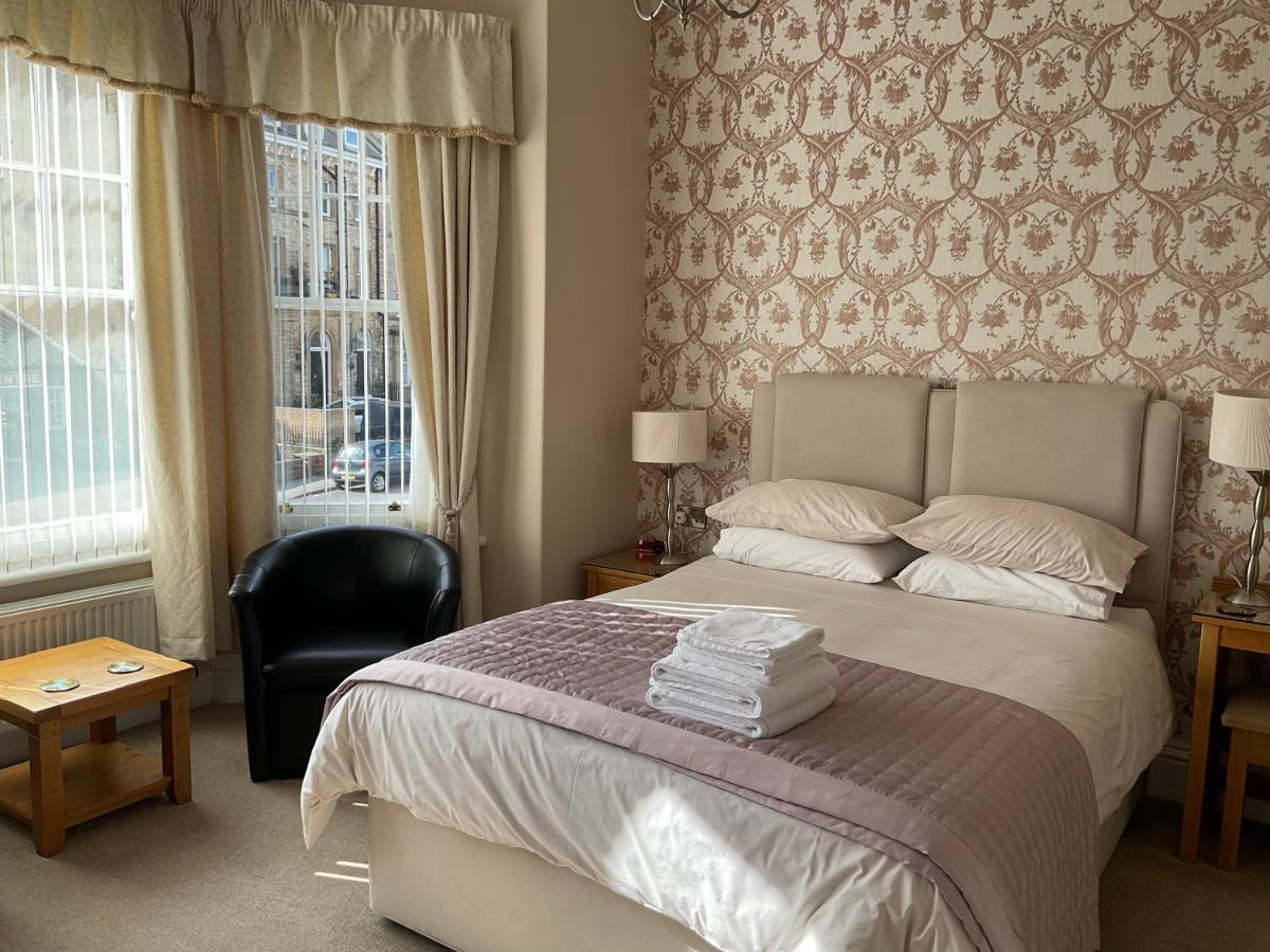 Glenora Guest House Whitby Bagian luar foto