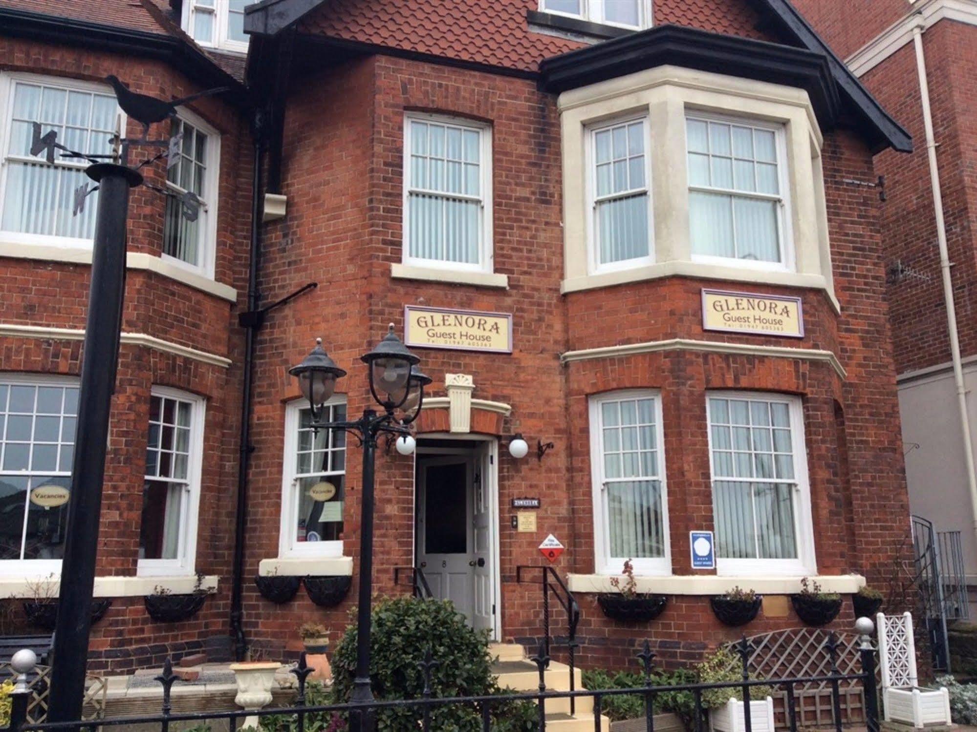 Glenora Guest House Whitby Bagian luar foto